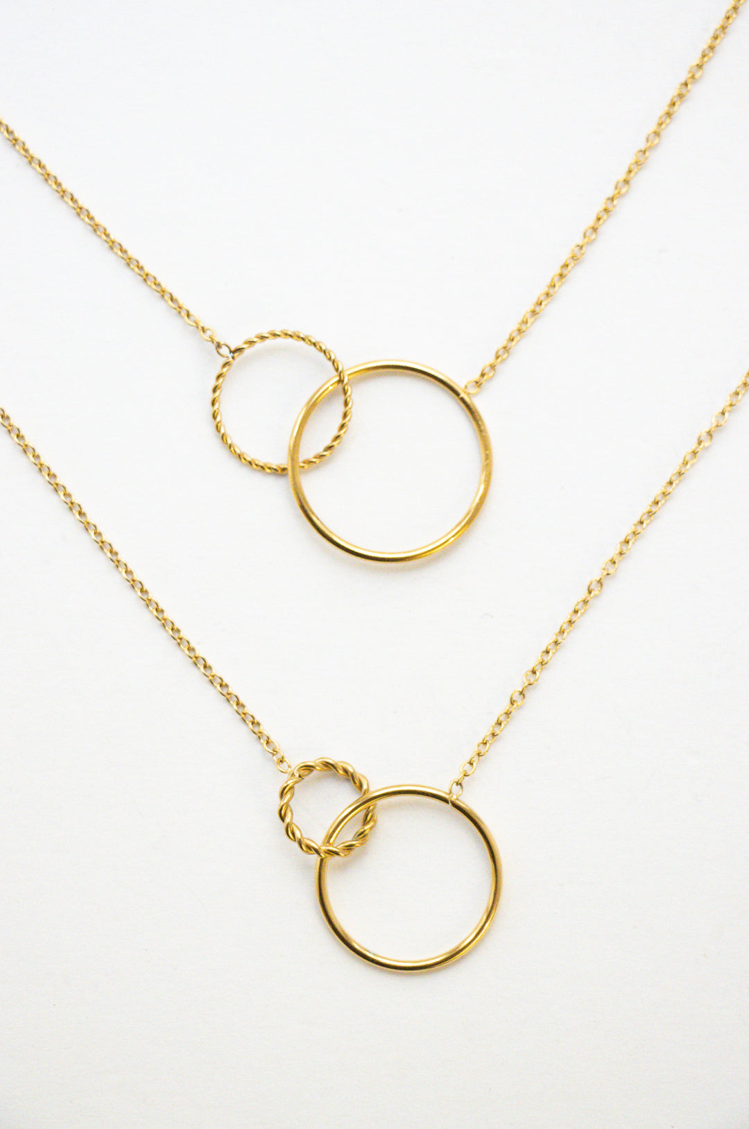 Big Two Circles Twisted Necklace - Halskette (wasserfest)