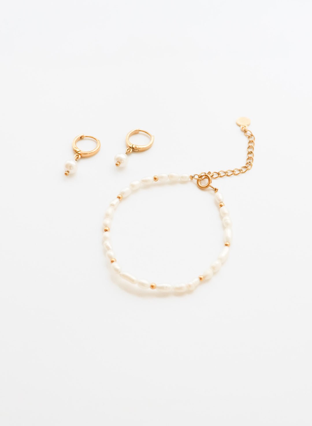 Sonia Pearl Hoops Bracelet Set - (waterproof)