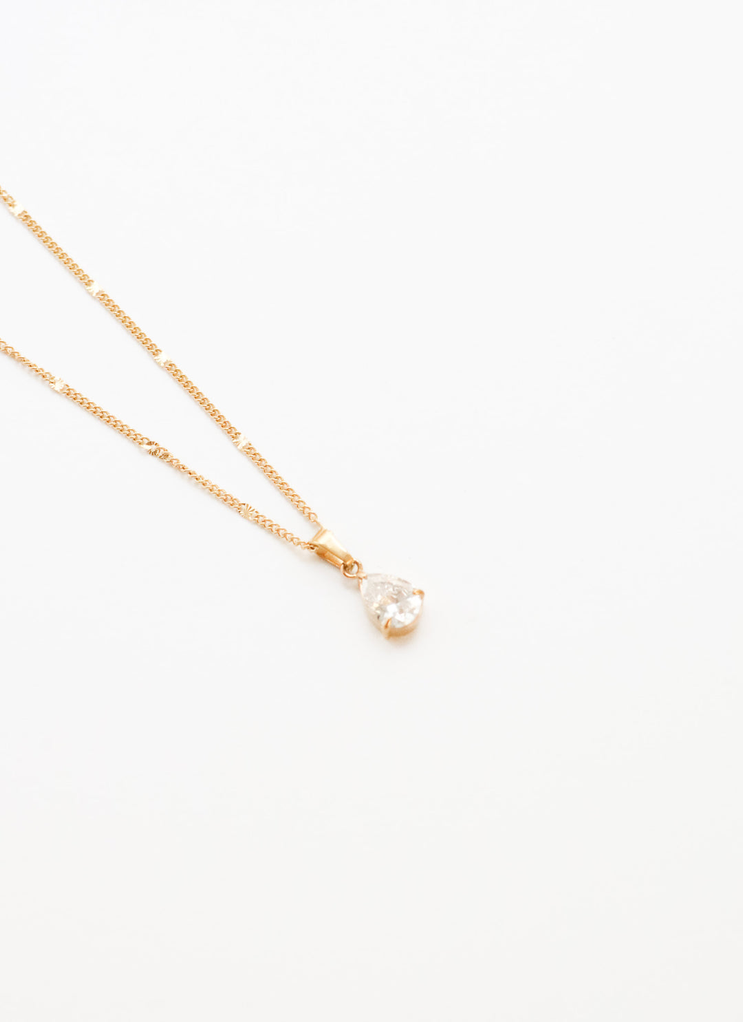 Mila Drop Zircone Halskette - Necklace (wasserfest)