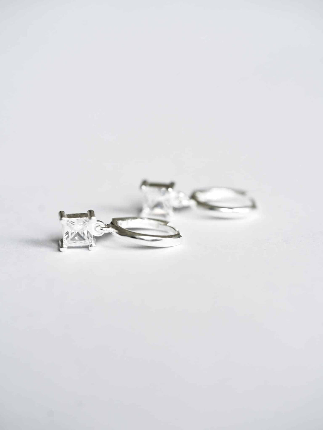 Click Hoop Square Crystal - Creolen (wasserfest)