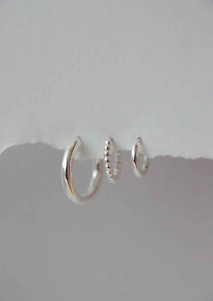 Bold Dotted Hoop - Earstacking Set (wasserfest)