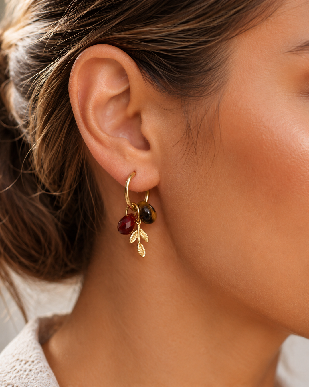Personalized Ava Golden Earth Hoops - Creolen (wasserfest)