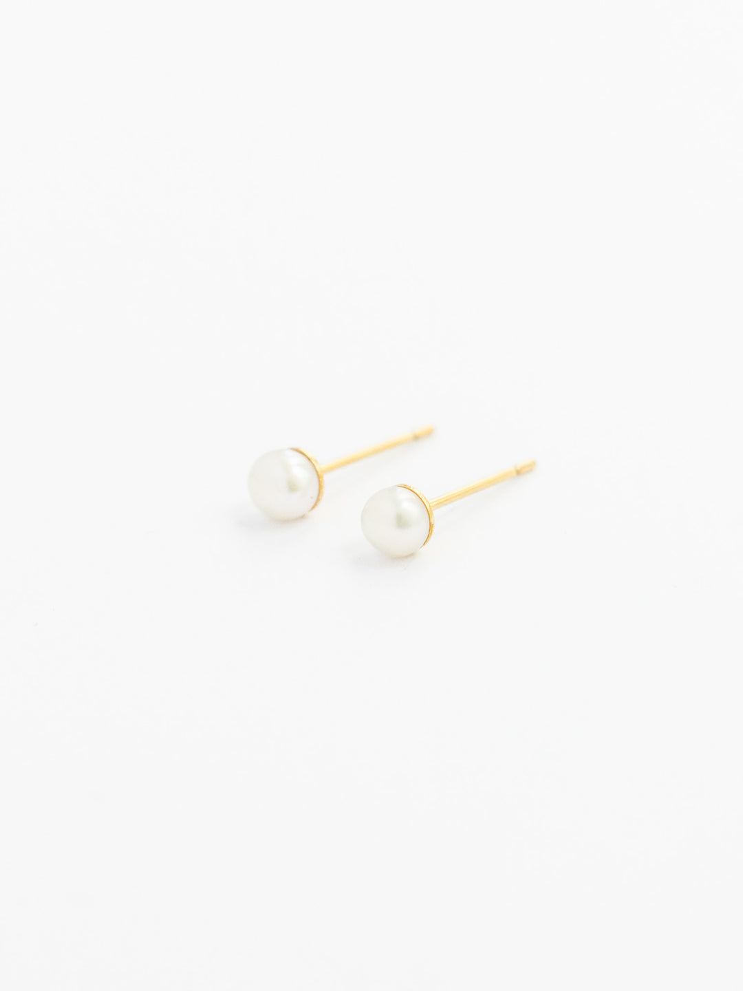 Sonia Pearl Love Studs (waterproof)