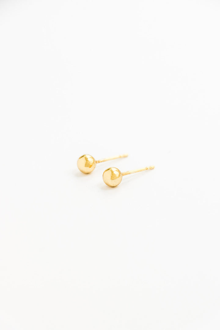 Olivia Studs - Ohrstecker (wasserfest)