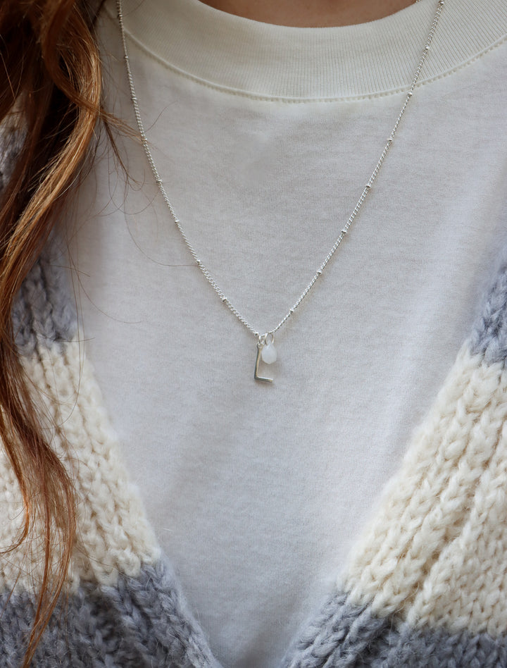 Personalized Necklace mit zwei Anhängern (wasserfest) - Rosenquarz