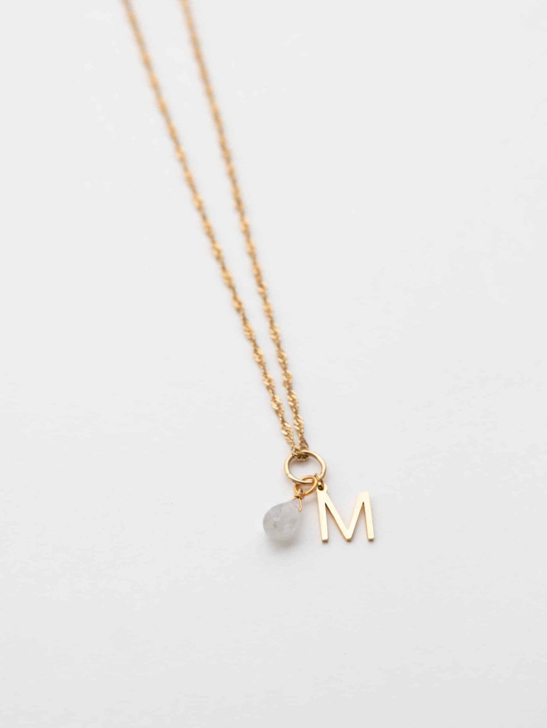 Personalized Valeria Stone Necklace - Buchstabenkette (wasserfest) - Rauchquarz