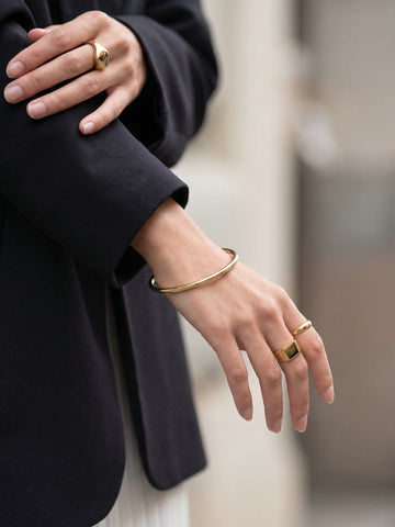 Sara Bangle - Armreif (wasserfest)