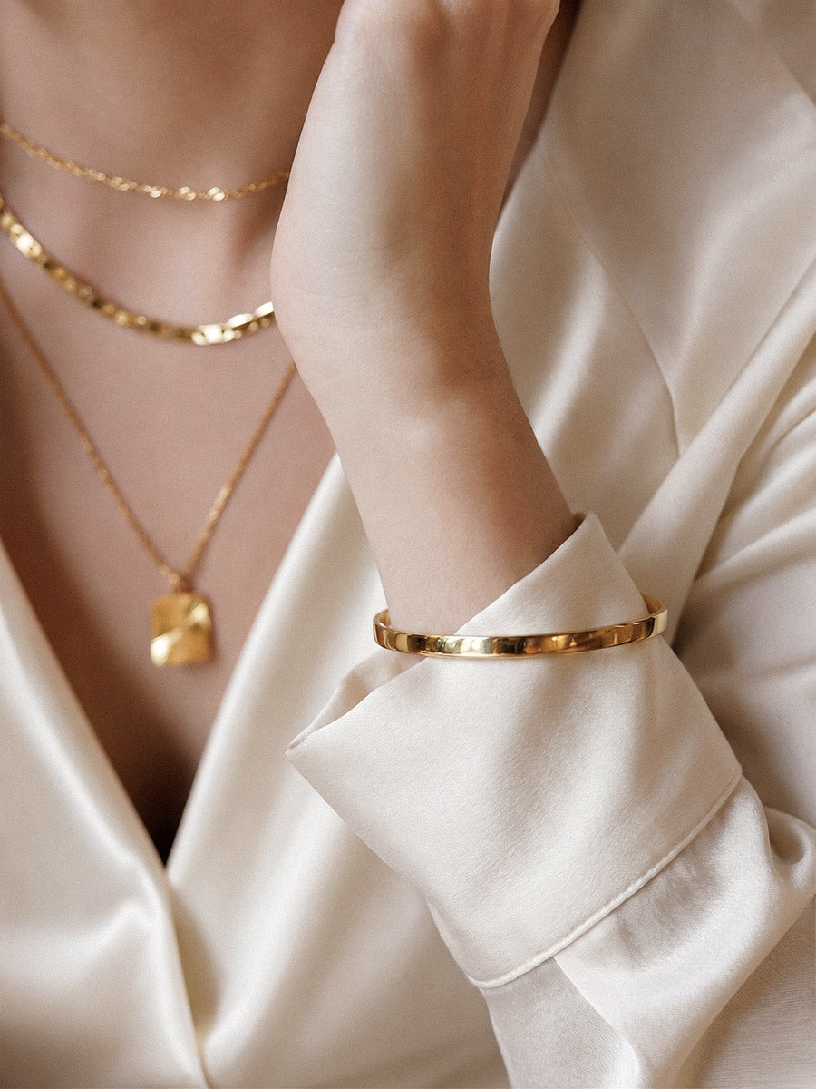 Lisa Smooth Bangle - Armreif - Echtgold (18k)