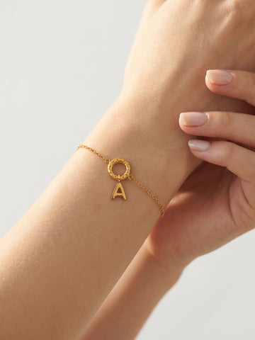 Personalized Eternity Small Letter Bracelet - Armkette (Wasserfest)
