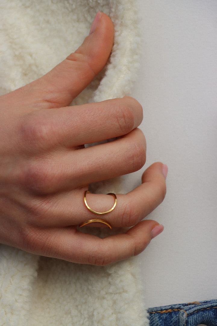 Big Crossed Ring - Fingerring (wasserfest)
