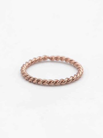 Twisted Ring - Fingerring (wasserfest)