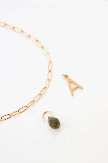 Personalized Bracelet - T (wasserfest)