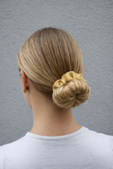 Small Anina Scrunchie - seidiges Haargummi