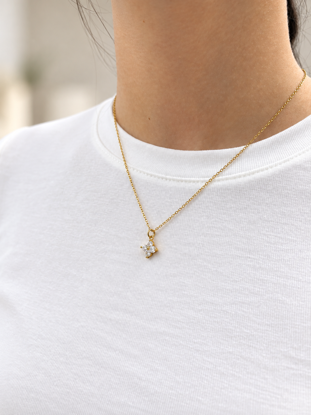 Crystal Flower Necklace - Halskette (Wasserfest)
