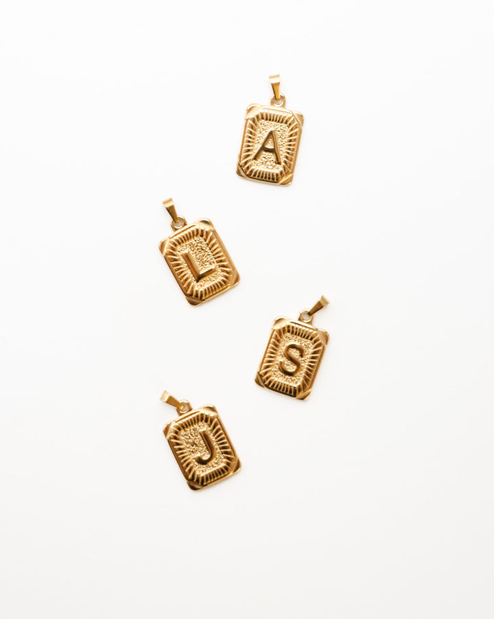Personalized Letter Tag Charm - Anhänger (wasserfest)