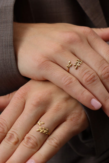 Two Leaves Ring (matt) - Fingerring (wasserfest)