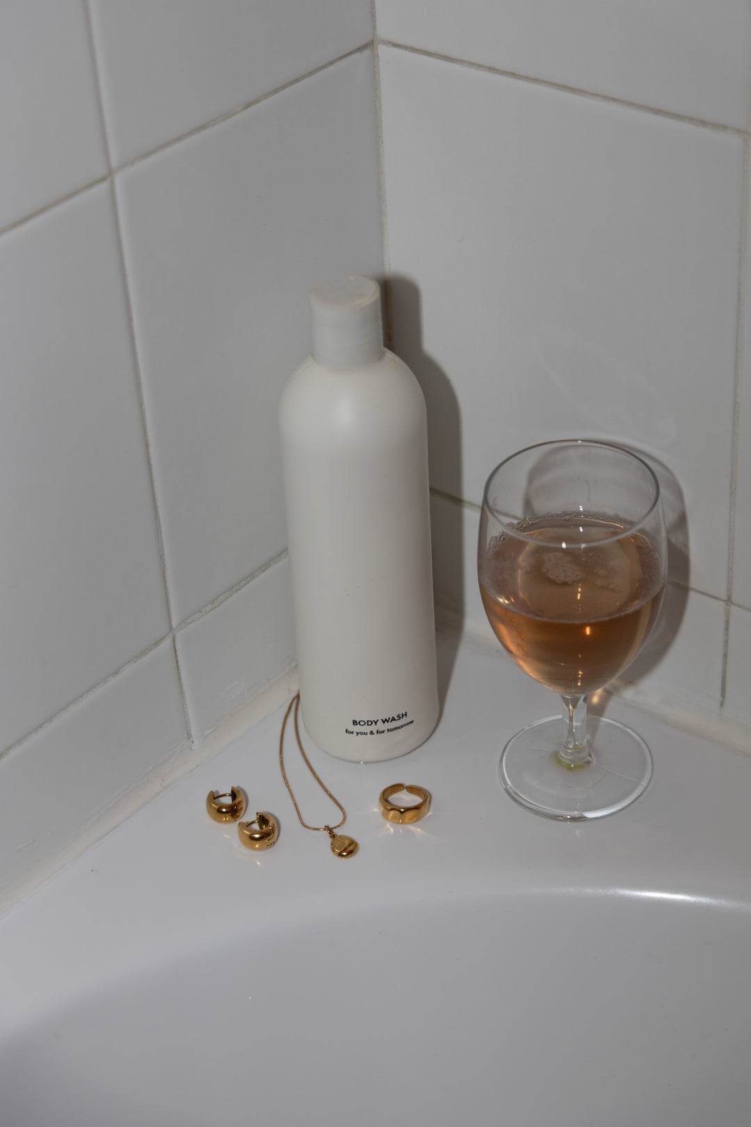 Personalized Bold Drop Charm - Anhänger (wasserfest)