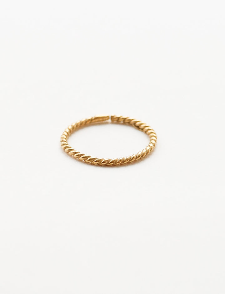 Twisted Ring - Fingerring (wasserfest)