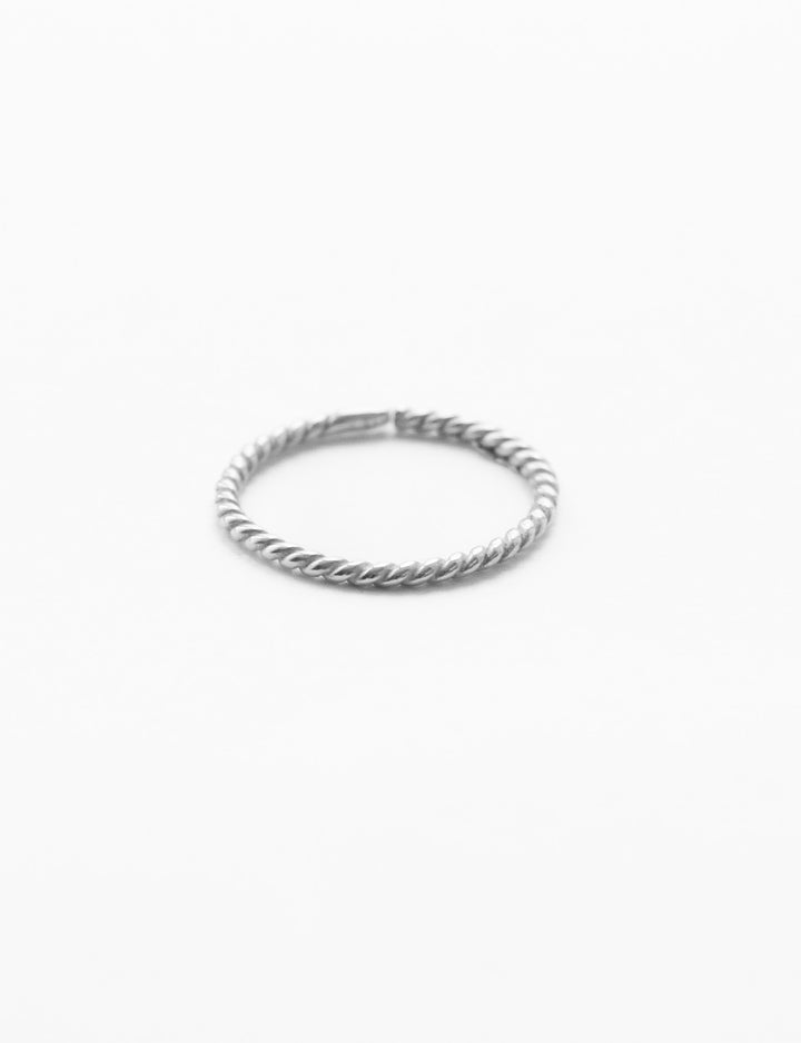 Twisted Ring - Fingerring (wasserfest)