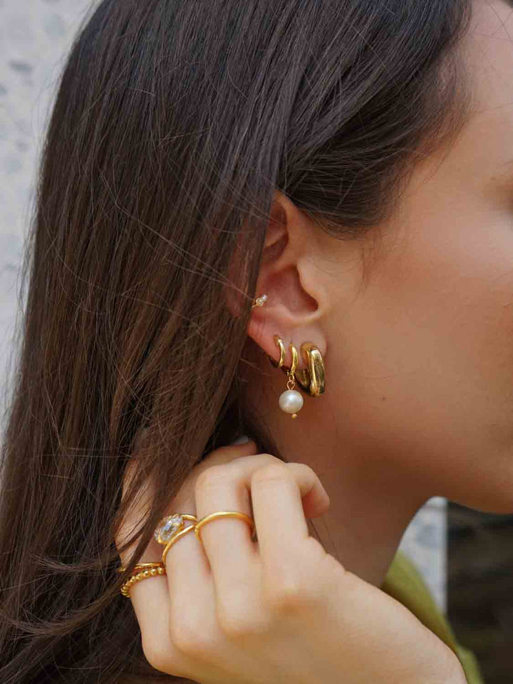 Eve Huggie Creolen - Echtgold (14K / 18K)