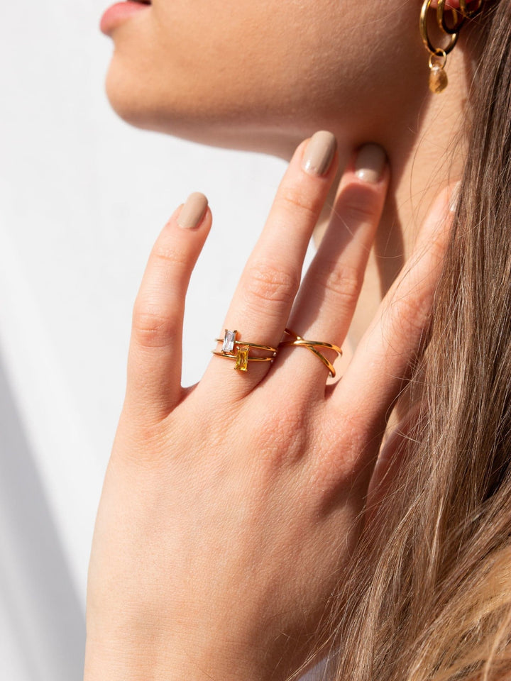 Vertical Hannah Ring - Fingerring (wasserfest)