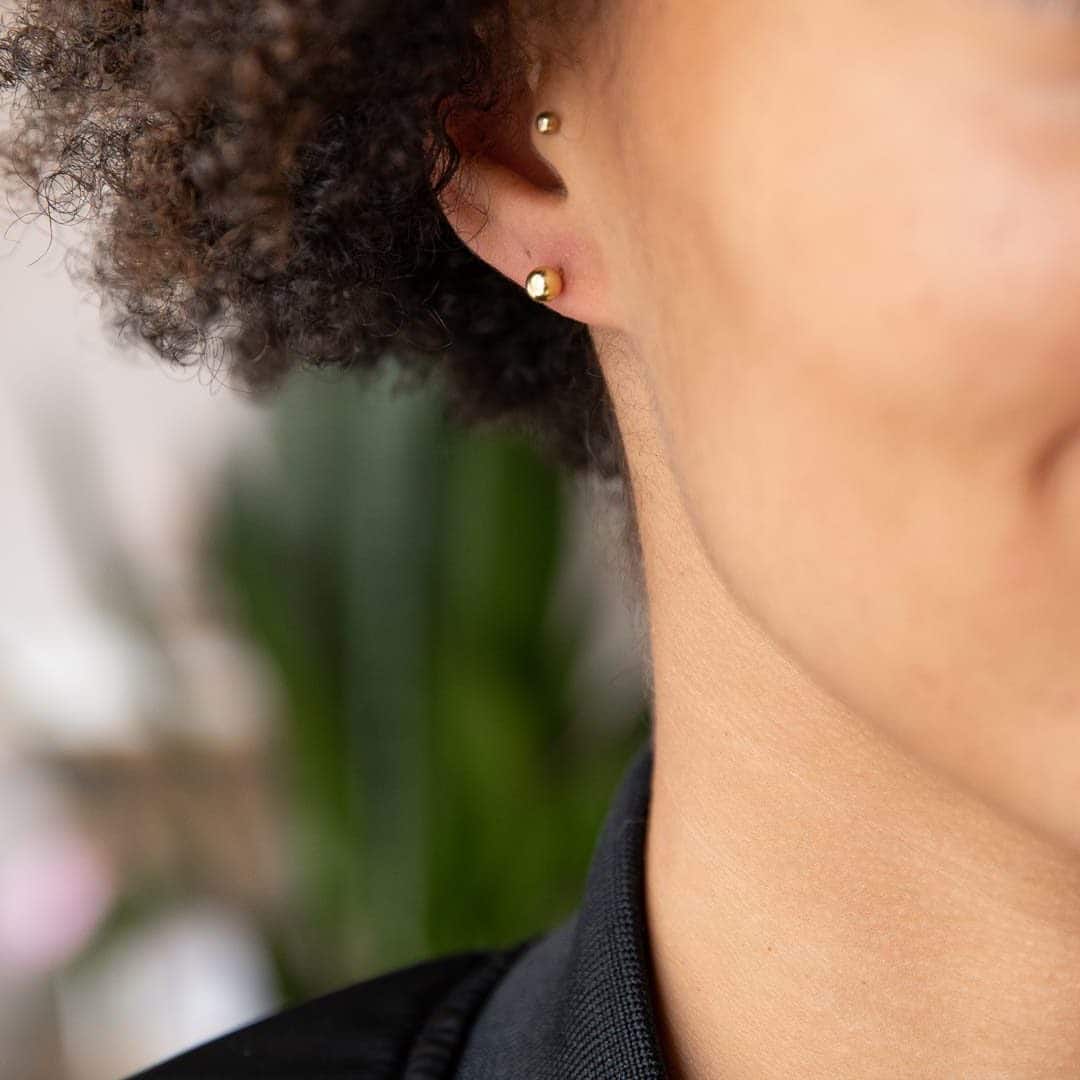 Olivia Studs - Ohrstecker (wasserfest)