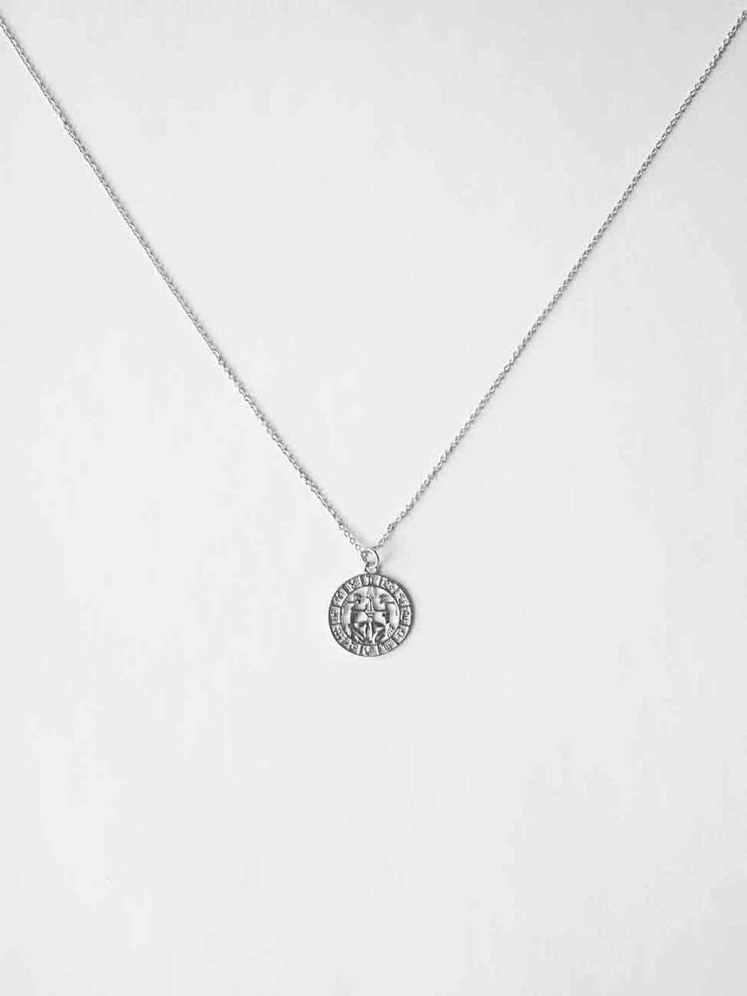 Round Zodiac Sign Necklace - Halskette (wasserfest)