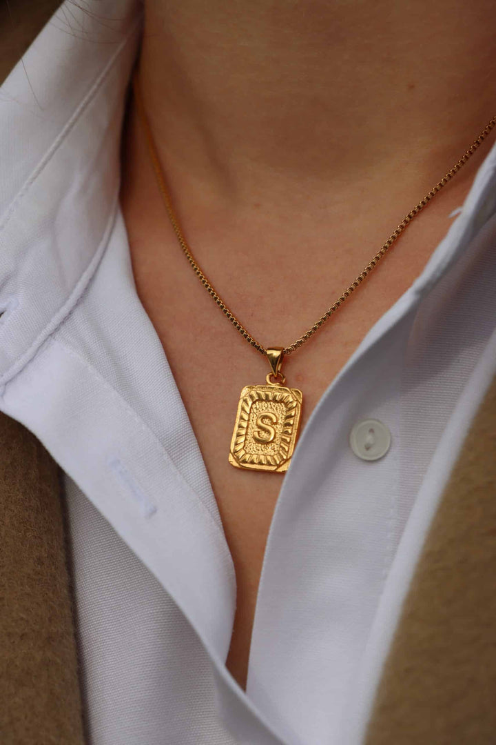 Personalized Letter Tag Necklace - Halskette (wasserfest)