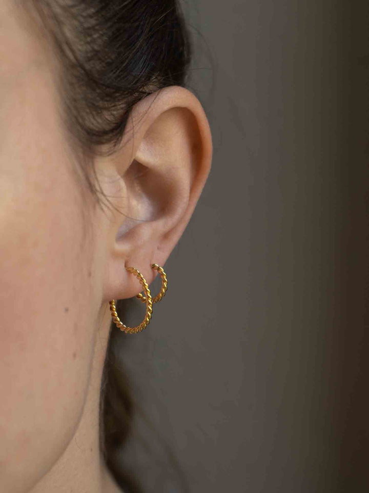 Mia Twisted Hoop Set