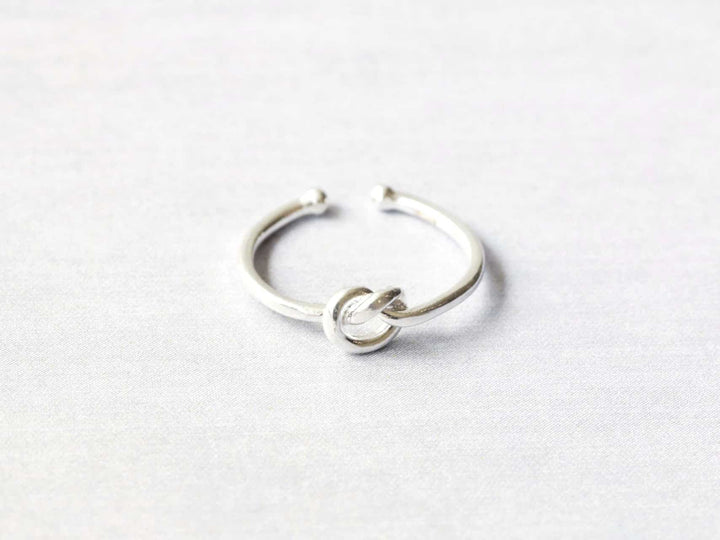 Simple Knot Lya Ring - Fingerring