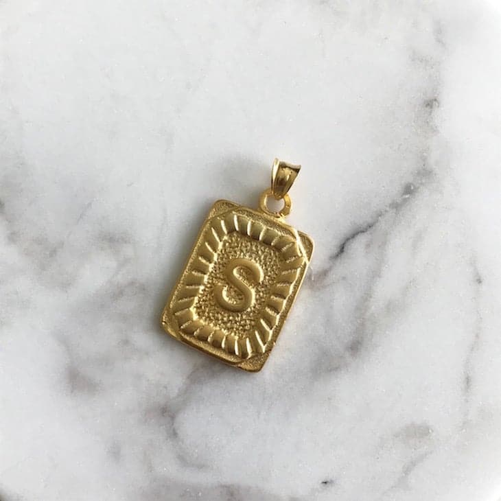 Personalized Letter Tag Charm - Anhänger (wasserfest)