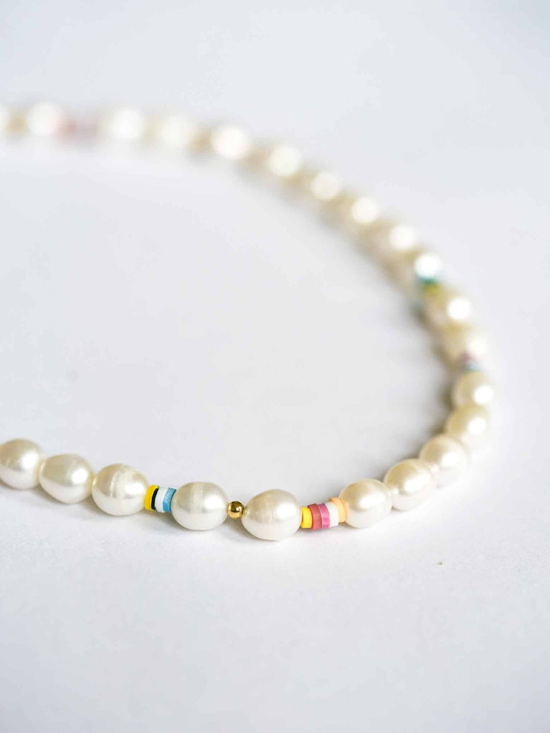 Rainbow Pearl Love Necklace - Perlenkette (wasserfest)