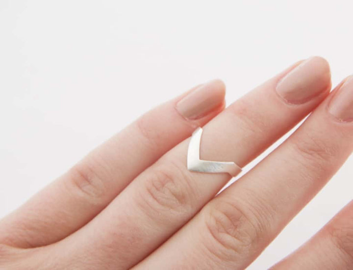 Arrow Ring - Fingerring (wasserfest)