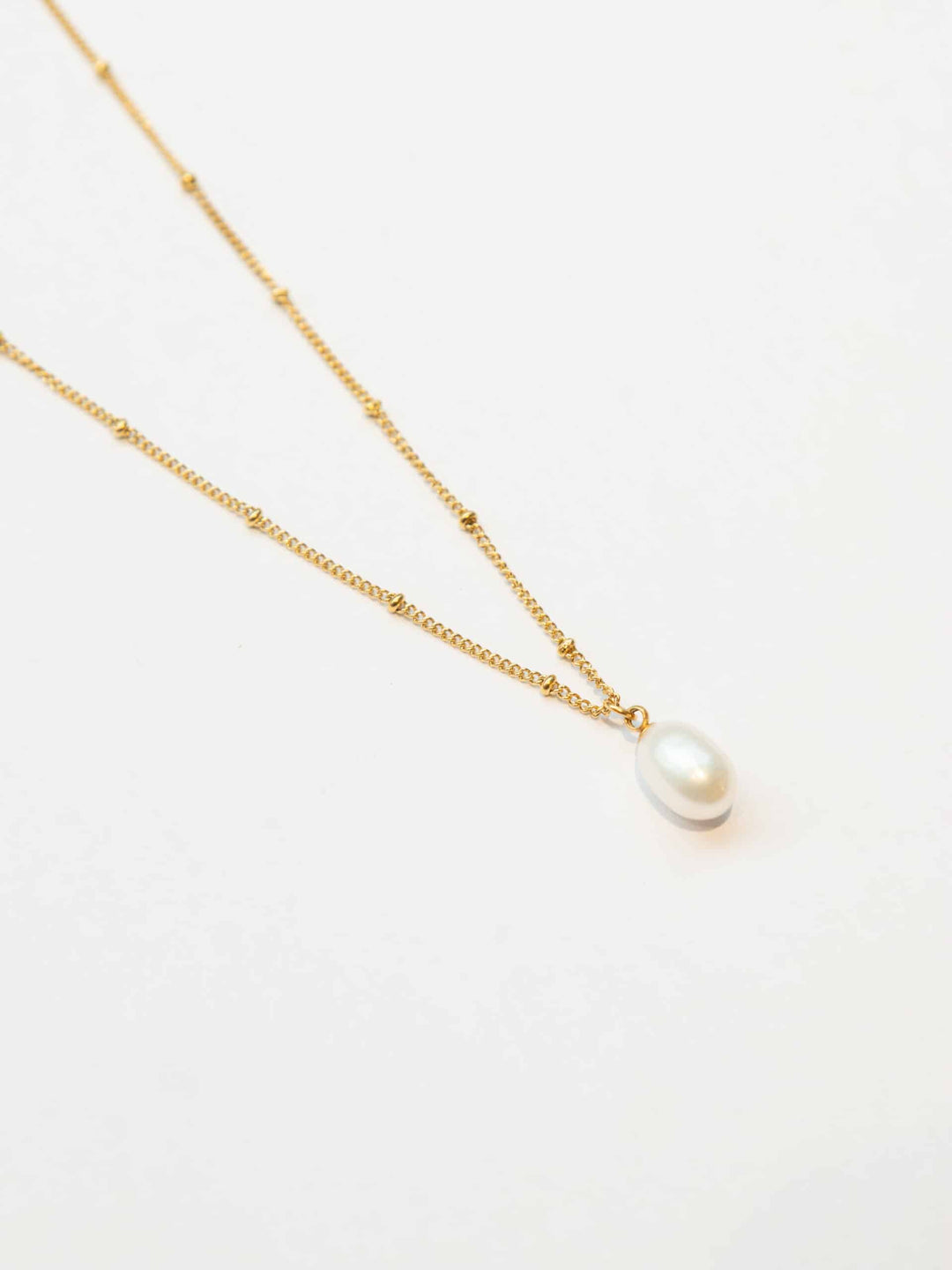 Pearly Satellite Necklace (waterproof)